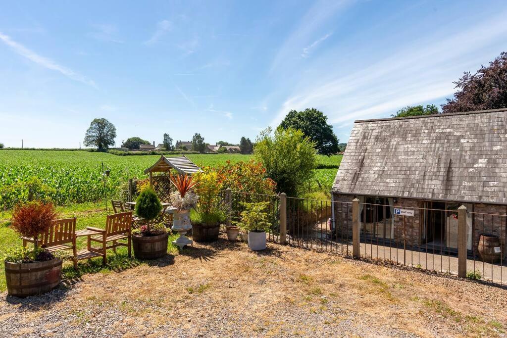 Beech Cottage, Spacious Rural Retreat Usk Exterior foto